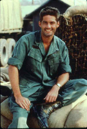 Publicity shot of Tour of Duty's Lt. Myron Goldman ( Stephen Caffrey)